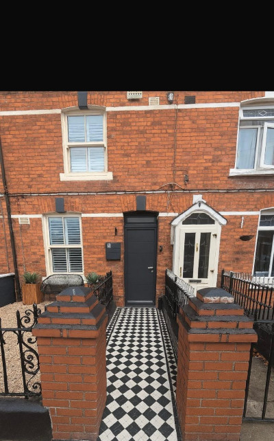 Black painted Outside door - Home painting and decorating by Abhaile Decorators, Dublin, Ireland Black painted Outside door - Home painting and decorating by Abhaile Decorators, Dublin, Ireland